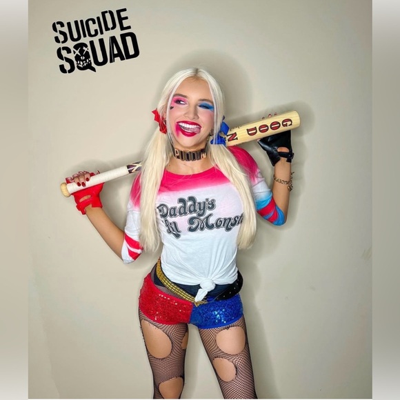 Harley Quinn Costume (Full 10 piece Set) - Picture 15 of 16